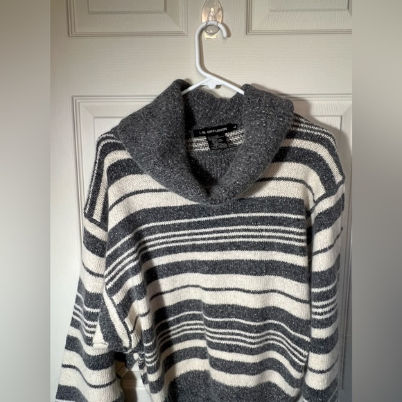 IB Diffusion Sweater Women L Gray White Silk Angora Rabbit Lamb Turtleneck Crop - Picture 2 of 11